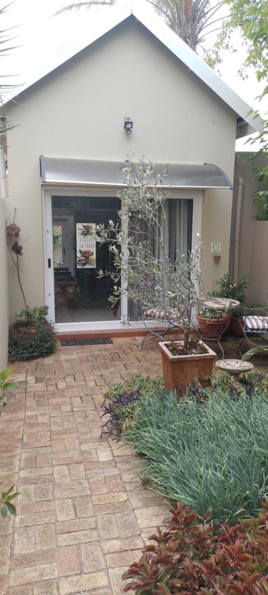 6 Olives On Third Apartment Johannesburg Exterior photo